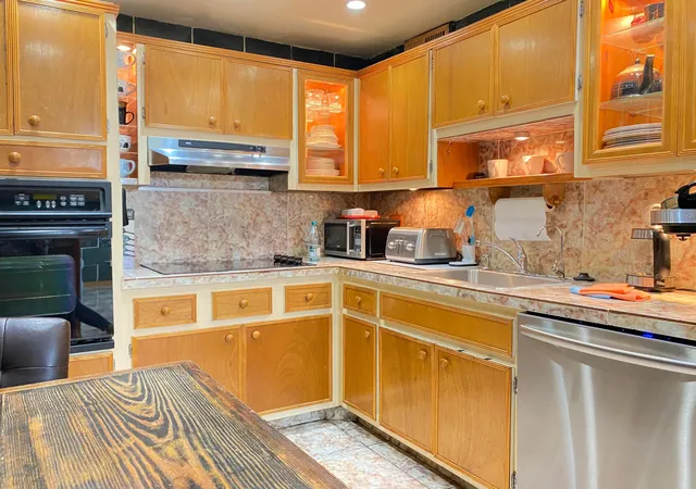 5th image of 400 Kings Point Dr #1423, Sunny Isles Beach, FL 33160 | MLS# B26005631