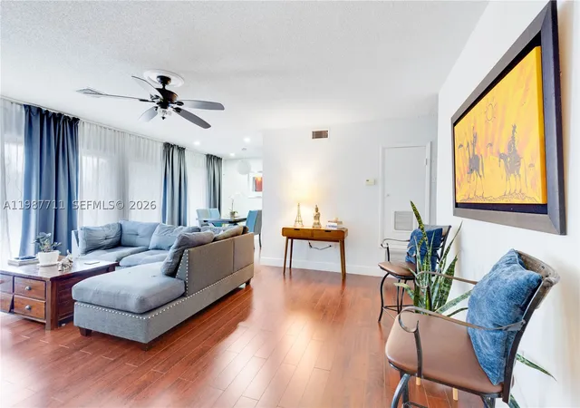 Homes for sale in Miramar, FL | 8390 N Missionwood Cir #D-18, Miramar, FL 33025 | MLS# A11987711