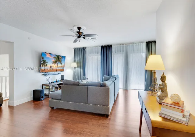 Homes for sale in Miramar, FL | 8390 N Missionwood Cir #D-18, Miramar, FL 33025 | MLS# A11987711