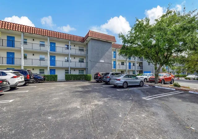 Homes for sale in Coral Springs, FL | 8605 W Sample Rd #311, Coral Springs, FL 33065 | MLS# B26005903