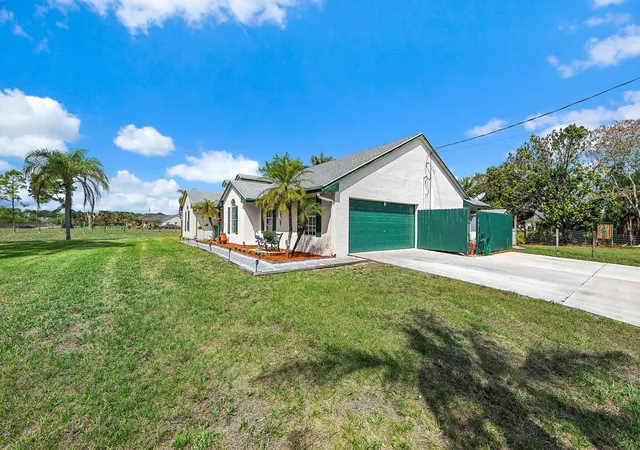3rd image of 13721 86Th Rd N, West Palm Beach, FL 33412 | MLS# B26005904