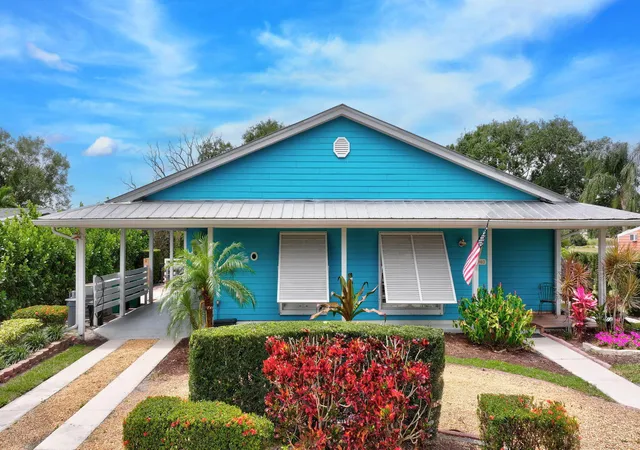Homes for sale in Port St Lucie, FL | 2940 Se Treasure Island Rd, Port St Lucie, FL 34952 | MLS# B26005955