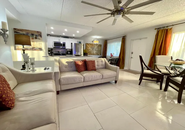 5th image of 3200 Springdale Blvd #107, Palm Springs, FL 33461 | MLS# B26005959