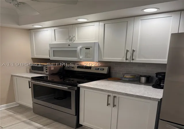 Photo 3 of Condo for sale at 608 Waterside Dr #608, Hypoluxo, FL 33462 | MLS# A11985541 | Listing updated on 2026-03-24