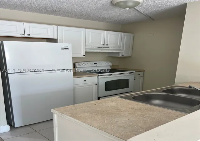 Homes for sale in Coral Springs, FL | 2701 Riverside Dr #308-B, Coral Springs, FL 33065 | MLS# A11988781