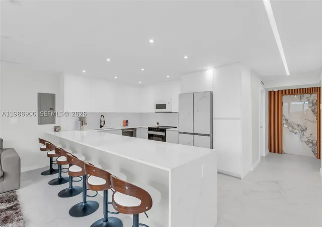 Photo 2 of Condo for sale at 20441 Ne 30th Ave #424-9, Miami, FL 33180 | MLS# A11988900 | Listing updated on 2026-03-25