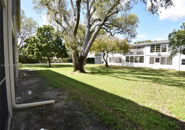 Homes for sale in Deerfield Beach, FL | 152 Ventnor J, Deerfield Beach, FL 33442 | Houzeo