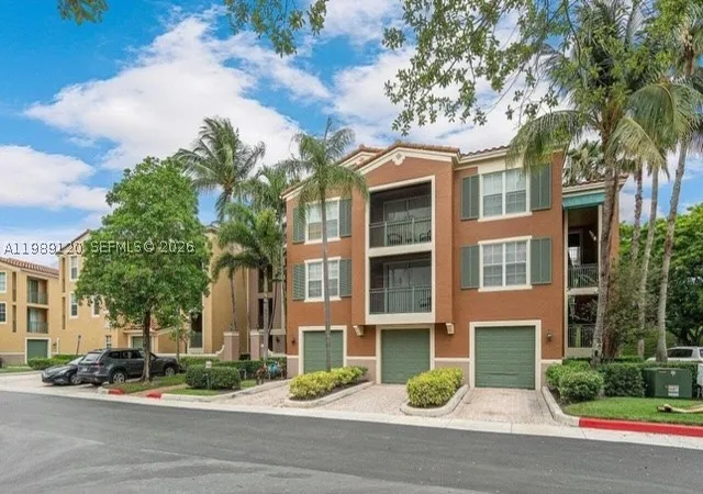 Listing Photo 1 - Condo for sale in building located at 11760 Saint Andrews Pl, Wellington, FL 33414 - Unit #302