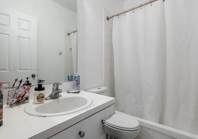 2nd image of 1490 Ne 33Rd Ave, Homestead, FL 33033