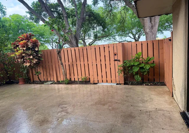 22nd image of 205 Charter Wy, West Palm Beach, FL 33407 | MLS# B26006773