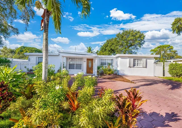 Homes for sale in West Park, FL | 38 Miami Gardens Rd, West Park, FL 33023 | MLS# A11989423