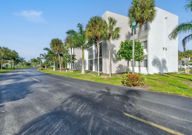 2nd image of 1605 S Us Hwy 1 #301v6, Jupiter, FL 33477 | MLS# B26006957