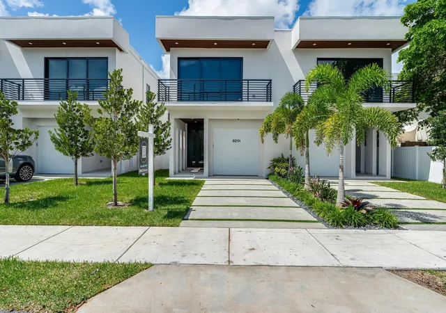 1st image of 919 Ne 17th Ter #A, Fort Lauderdale, FL 33304 | MLS# B26007158