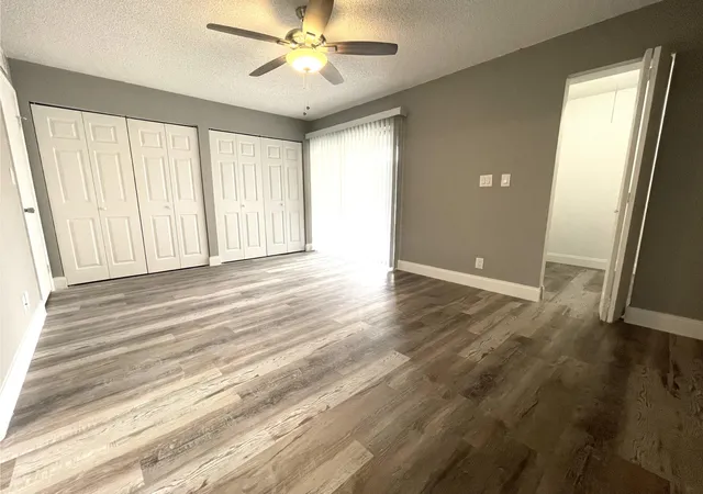 2nd image of 700 Vlg Grn Ct, Palm Springs, FL 33461