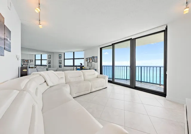 5th image of 5420 N Ocean Dr #Ph2, Riviera Beach, FL 33404 | MLS# B26007170