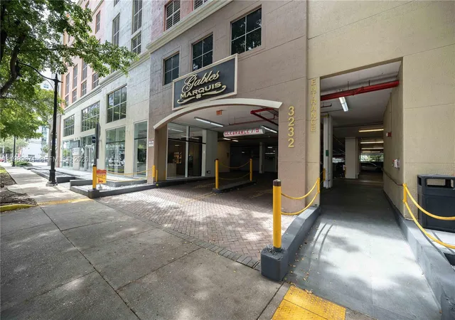 Homes for sale in Miami, FL | 3232 Sw Coral Way #1504, Miami, FL 33145 | MLS# A11989671