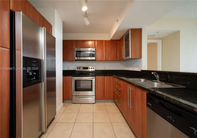 Homes for sale in Miami, FL | 3232 Sw Coral Way #1504, Miami, FL 33145 | MLS# A11989671