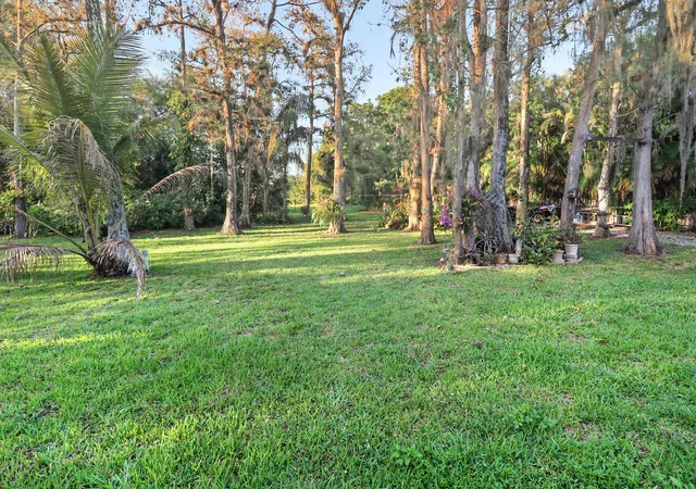 3rd image of 9003 Nw 70Th Ct, Parkland, FL 33067 | MLS# B26007353