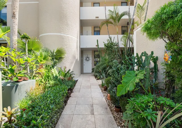 2nd image of 3412 Ne Causeway Blvd #102, Jensen Beach, FL 34957 | MLS# B26007355