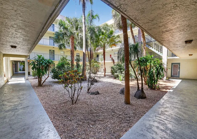 Homes for sale in North Lauderdale, FL | 1830 Sw 81St Ave, North Lauderdale, FL 33068