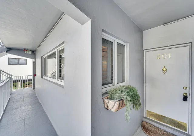 2nd image of 1201 S Riverside Dr #201, Pompano Beach, FL 33062 | MLS# B26007523