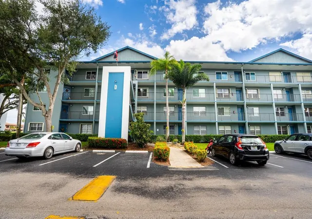 2nd image of 1501 Sw 134Th Wy, Pembroke Pines, FL 33027