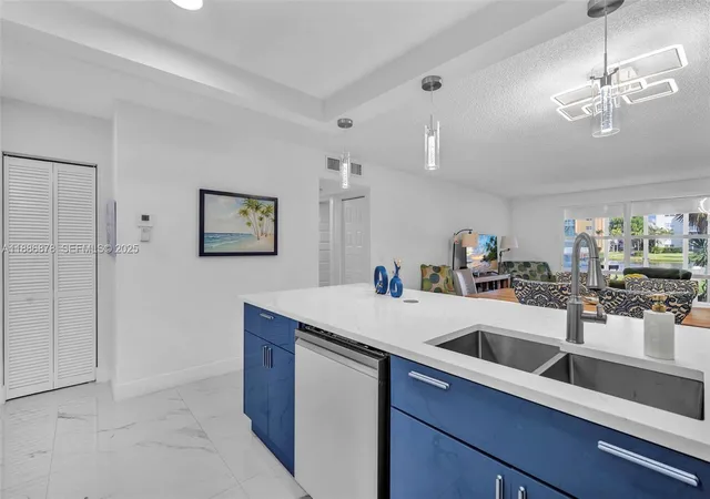 2nd image of 205 Se 11th Ter #101, Dania Beach, FL 33004 | MLS# B26007639