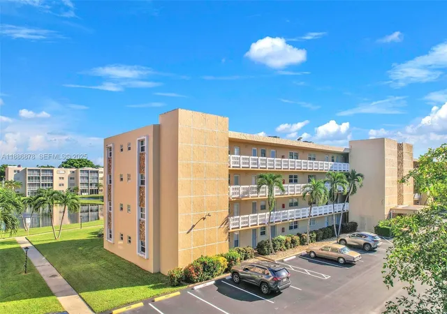 43rd image of 205 Se 11th Ter #101, Dania Beach, FL 33004 | MLS# B26007639