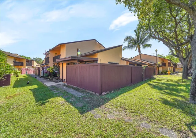 2nd image of 6671 Sw 137th Ct #7-A, Miami, FL 33183 | MLS# A11990488