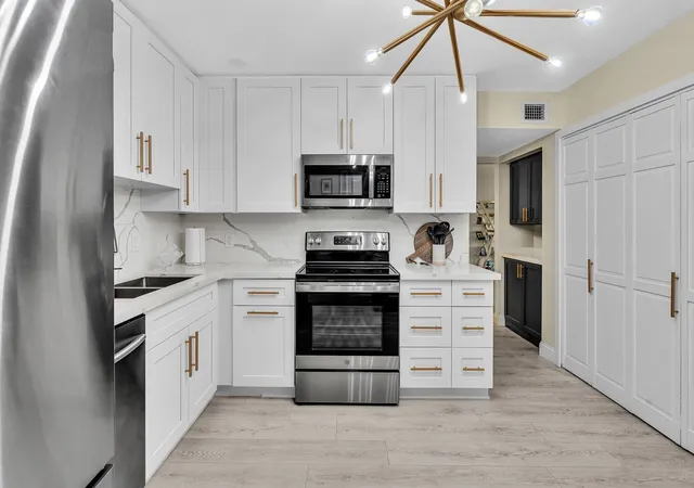 Homes for sale in Hollywood, FL | 2804 N 46Th Ave #C330, Hollywood, FL 33021 | MLS# B26007730
