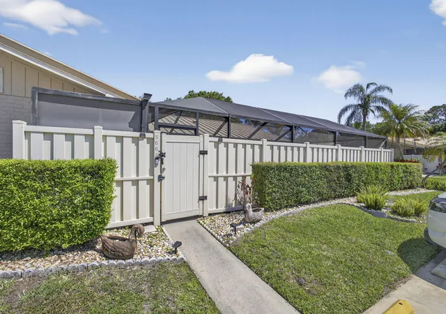 Homes for sale in Palm Beach Gardens, FL | 5662 Golden Eagle Cir, Palm Beach Gardens, FL 33418 | MLS# B26007748