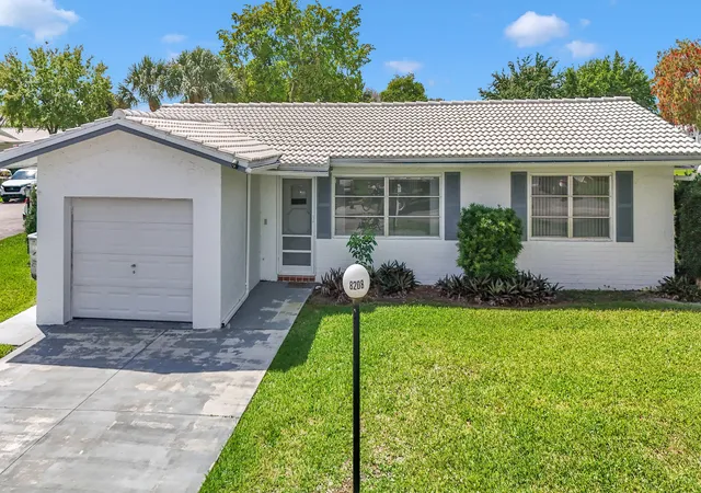 Homes for sale in Plantation, FL | 8208 Nw 14 St, Plantation, FL 33322 | MLS# B26007823