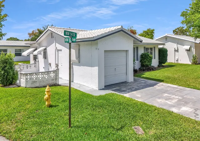 Homes for sale in Plantation, FL | 8208 Nw 14 St, Plantation, FL 33322 | MLS# B26007823