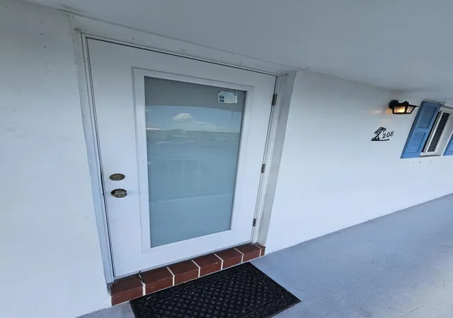 Homes for sale in Boynton Beach, FL | 1115 Lake Ter #208, Boynton Beach, FL 33426 | MLS# B26007942
