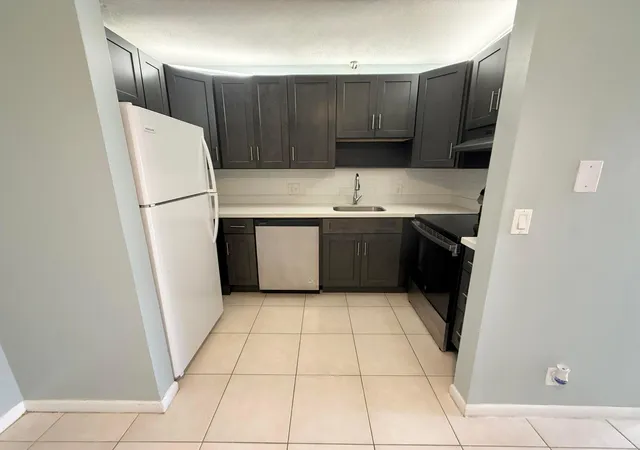 Homes for sale in Coral Springs, FL | 3253 Nw 104Th Ave, Coral Springs, FL 33065