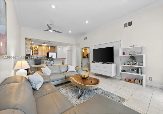 Photo 3 of Condo for sale at 3725 S Ocean Dr #PH18, Hollywood, FL 33019 | MLS# A11990914 | Listing updated on 2026-03-30