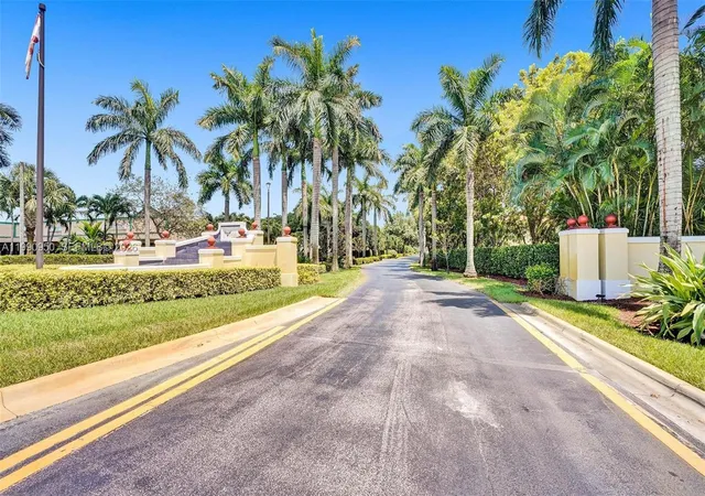 51st image of 224 N Cortez Dr, Pompano Beach, FL 33068 | MLS# A11990950