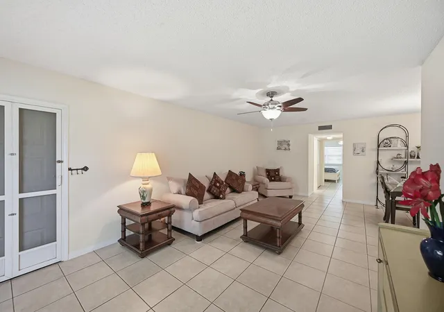 5th image of 14589 Canalview Dr #B, Delray Beach, FL 33484 | MLS# B26008145