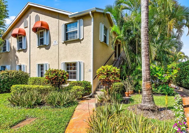 Homes for sale in Hypoluxo, FL | 501 Waterside Dr, Hypoluxo, FL 33462 | MLS# B26008148