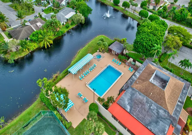 2nd image of 7855 Willow Spring Dr, Lake Worth, FL 33467