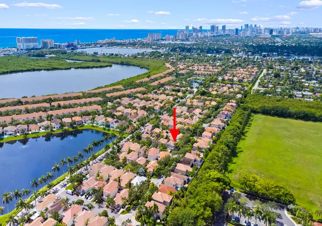 5th image of 1140 Linden St, Hollywood, FL 33019 | MLS# B26008203