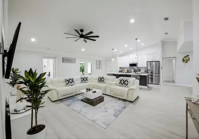 2nd image of 11038 Persimmon Blvd, West Palm Beach, FL 33411 | MLS# B26008407