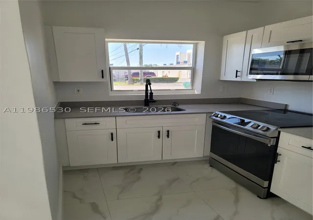 5th image of 1975 Nw 24Th Ct, Miami, FL 33125 | MLS# A11986530