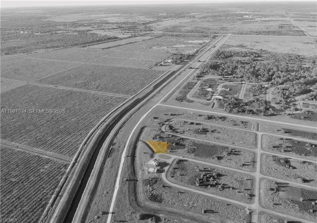 5th image of 216 Lynbrook Loop, La Belle, FL 33935 | MLS# A11991334