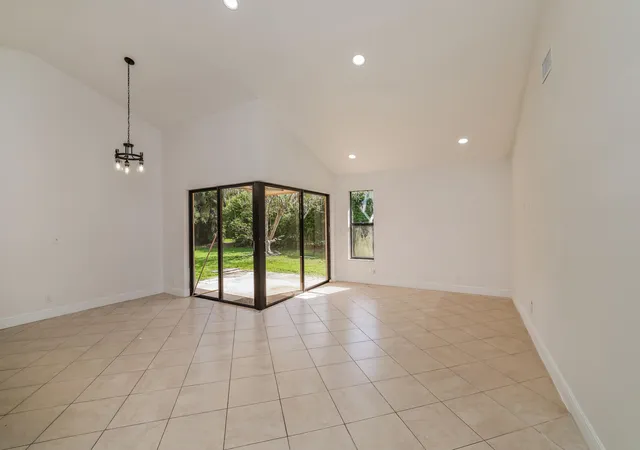 3rd image of 5134 Nw 42Nd Ter, Coconut Creek, FL 33073 | MLS# B26008543