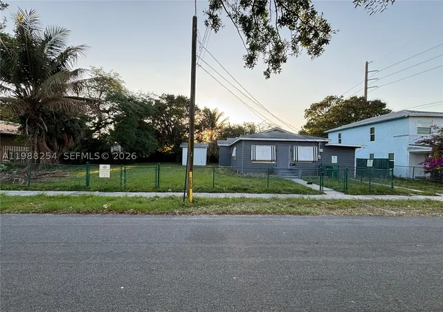 Photo 3 of Single family home for sale at 214 Sw 1st Ave, Dania, FL 33004 | MLS# A11988254 | Listing updated on 2026-04-30
