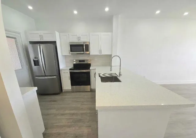 5th image of 18555 Ne 14Th Ave, Miami, FL 33179