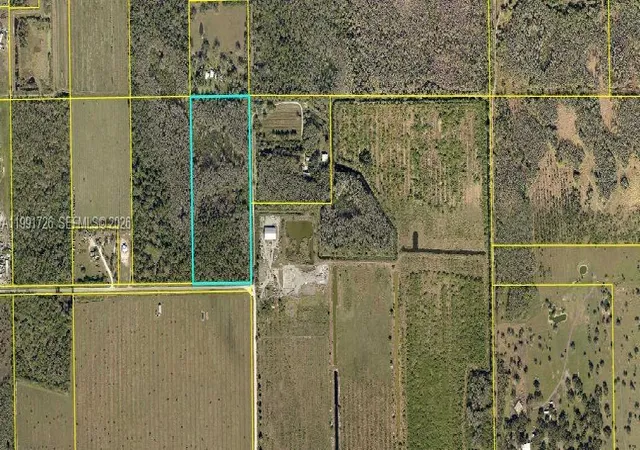 1st image of 900 G Rd, La Belle, FL 33935 | MLS# A11991726