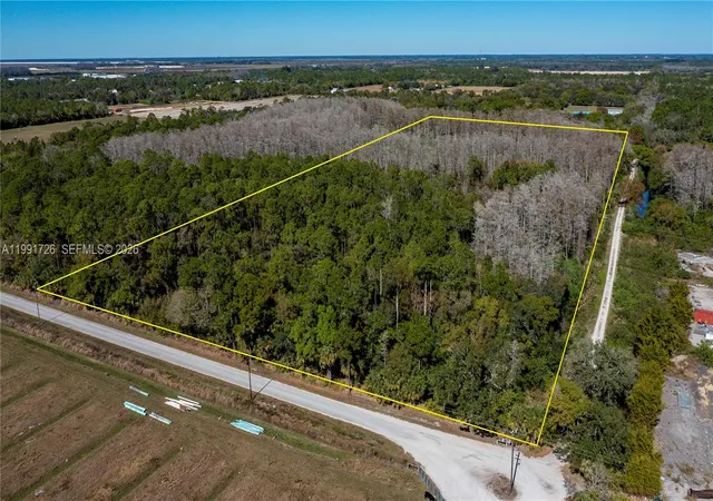 5th image of 900 G Rd, La Belle, FL 33935 | MLS# A11991726
