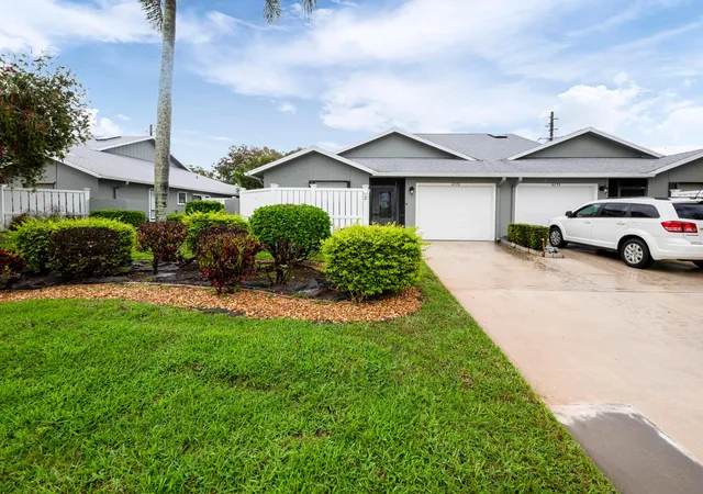 Homes for sale in Hobe Sound, FL | 6776 Se Yorktown Dr, Hobe Sound, FL 33455 | MLS# B26008818